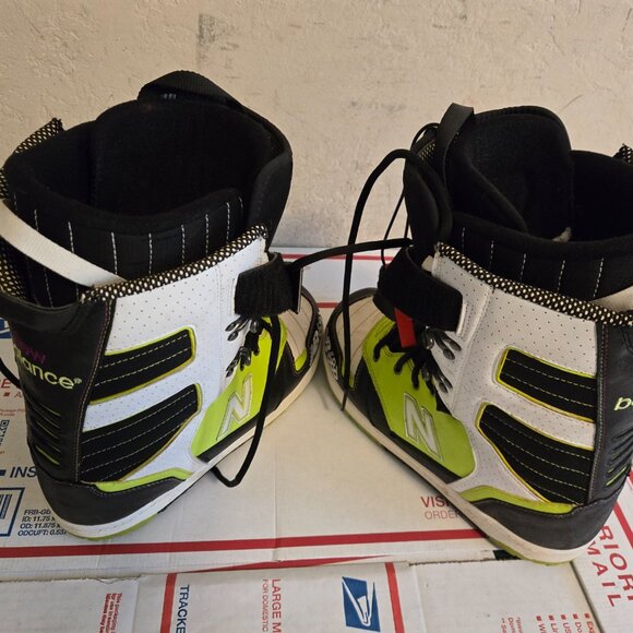 New Balance 790 686 Snowboard Boots Sz 9.5 Mens Neon Green White Snowboarding - Picture 4 of 7